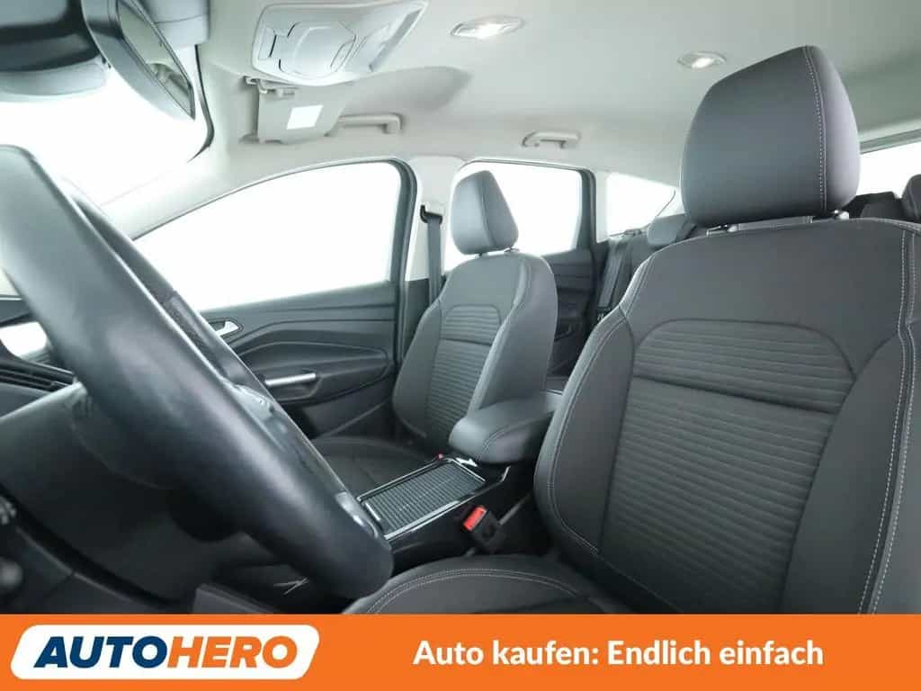 Ford Kuga 1.5 EcoBoost Titanium Aut.*NAVI*ACC*PDC*SHZ 10/2019-photo-9