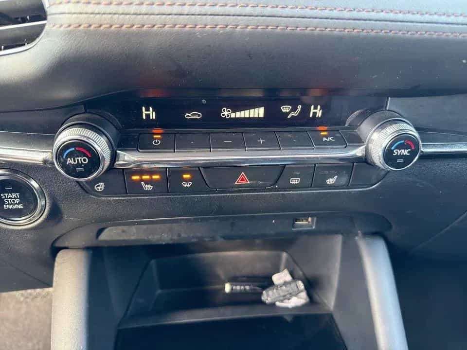 Mazda 3 Selection Automatik BOSE LEDER KAMERA 06/2020-photo-14