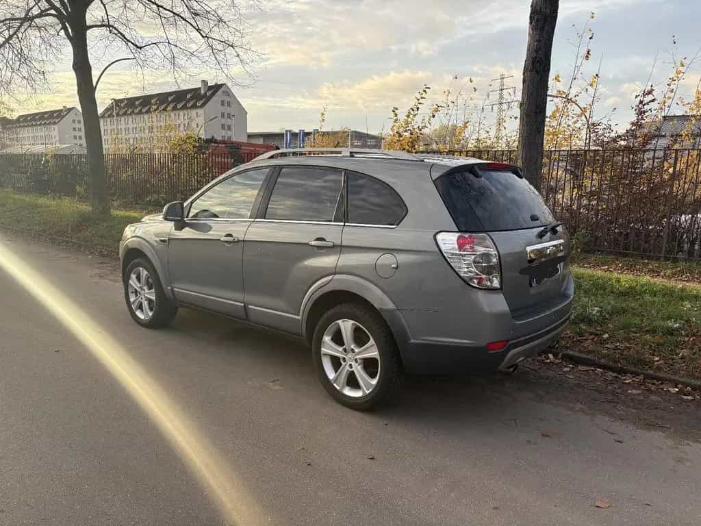 Chevrolet Captiva 2.2 D LTZ 4WD AUTOMATIK KLIMA ALU 03/2013-photo-3