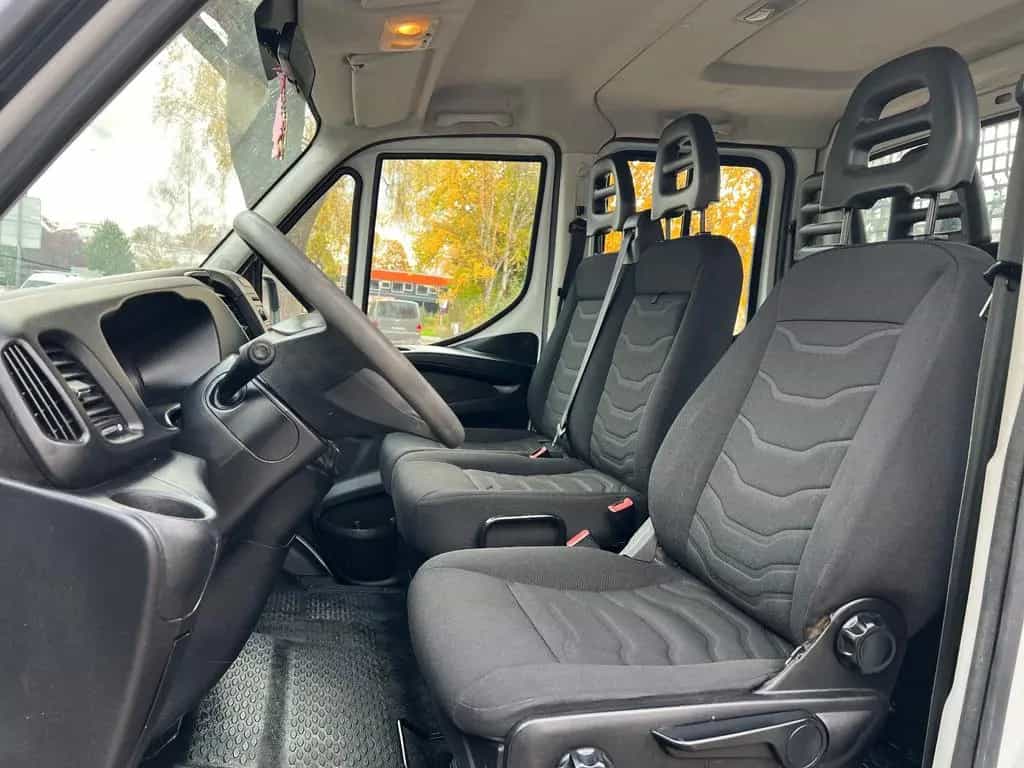 Iveco Other Daily  Doppelkabine 33 S ... TÜV-Neu 7 Sitz 09/2015-photo-10