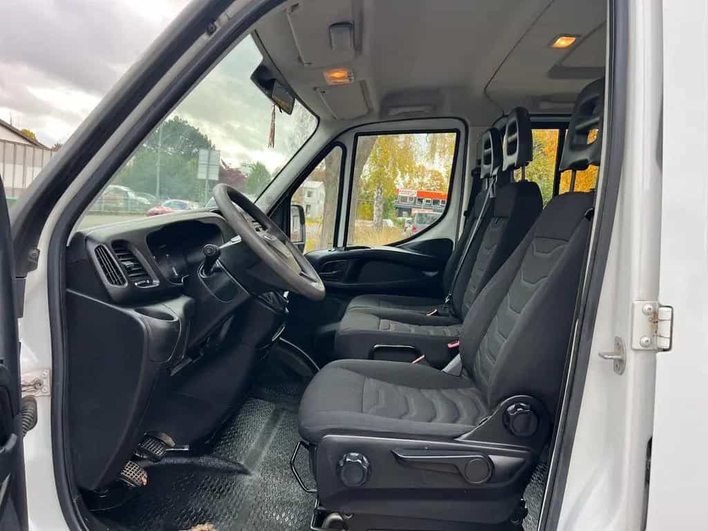Iveco Other Daily  Doppelkabine 33 S ... TÜV-Neu 7 Sitz 09/2015-photo-11