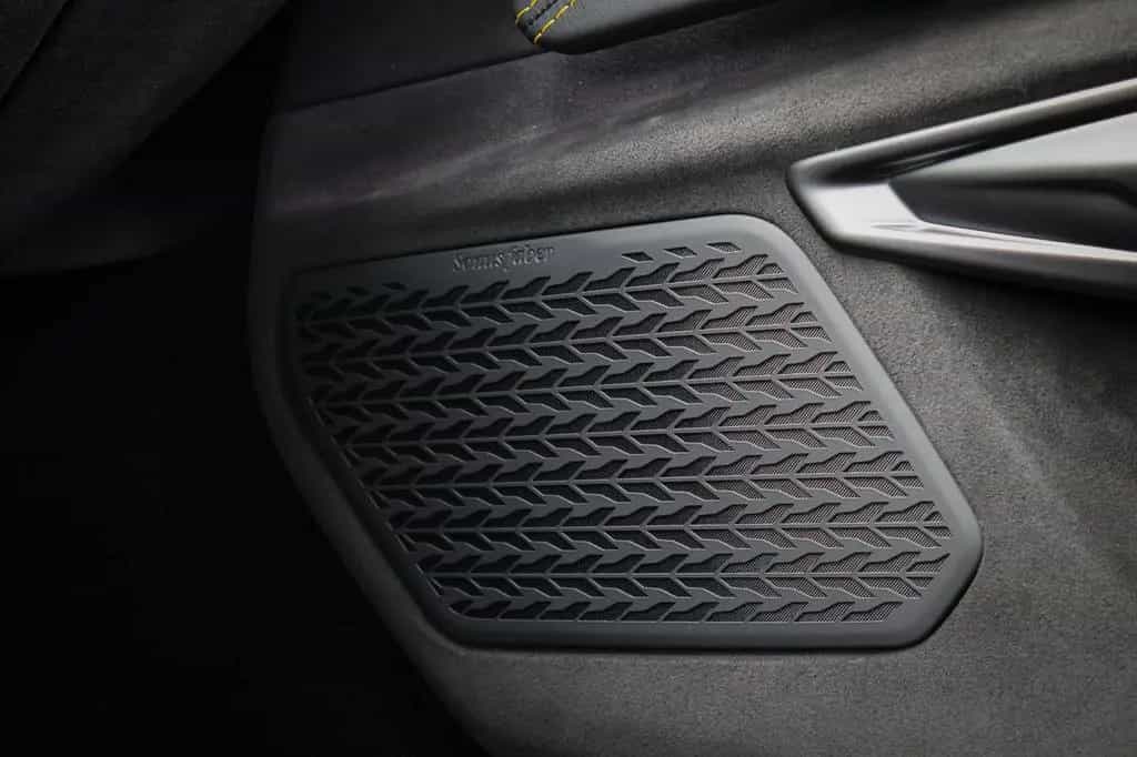 Lamborghini Revuelto | LIFT | CARBON IN & EXTERIEUR | PASSEN 01/2026-photo-15