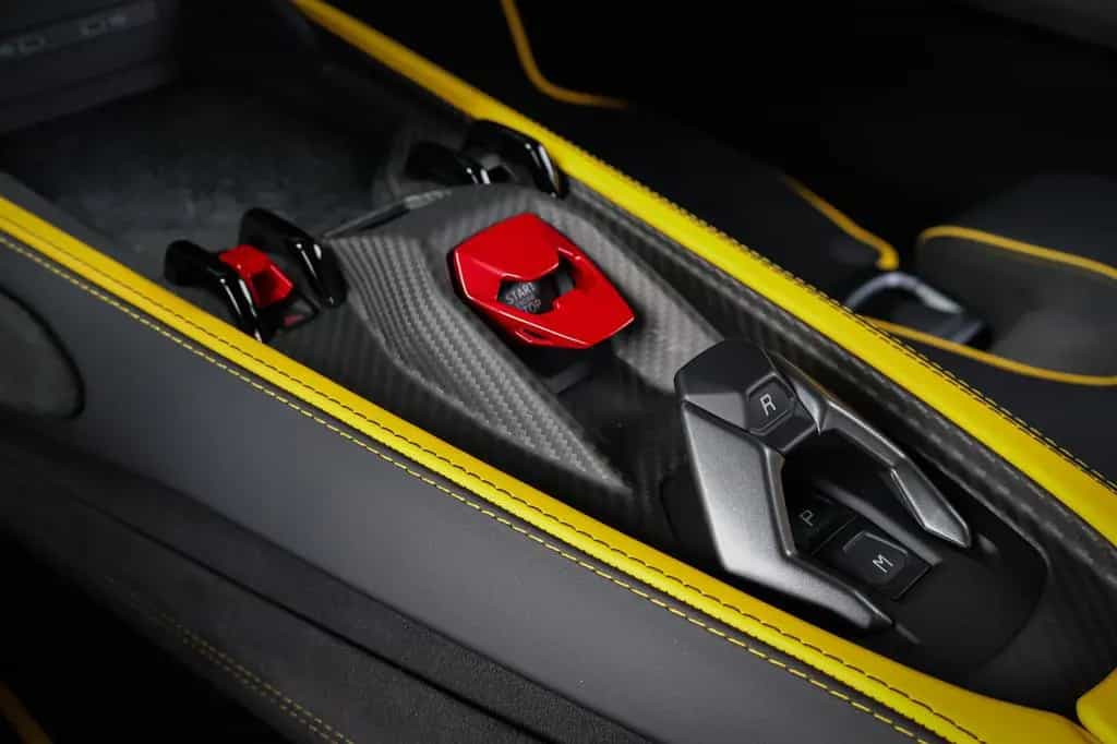 Lamborghini Revuelto | LIFT | CARBON IN & EXTERIEUR | PASSEN 01/2026-photo-22