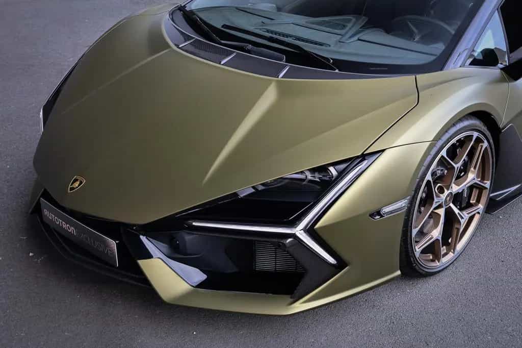 Lamborghini Revuelto | LIFT | CARBON IN & EXTERIEUR | PASSEN 01/2026-photo-8