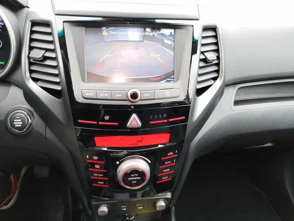 Ssangyong XLV 1.6d 2WD TETTO-NAVI-XENO 08/2018-photo-0