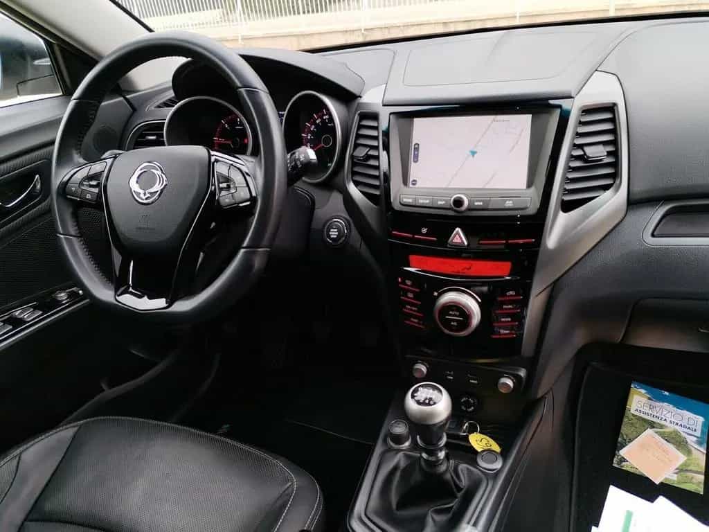 Ssangyong XLV 1.6d 2WD TETTO-NAVI-XENO 08/2018-photo-1