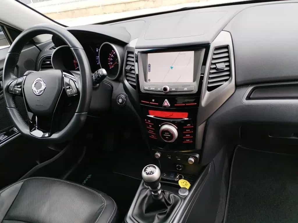Ssangyong XLV 1.6d 2WD TETTO-NAVI-XENO 08/2018-photo-4