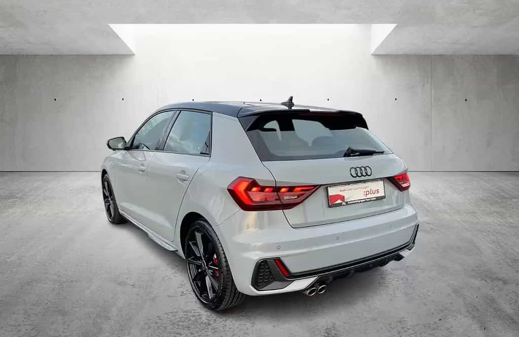 Audi A1 Sportback 40 TFSI Sline Competition S-tronic 11/2022-photo-3