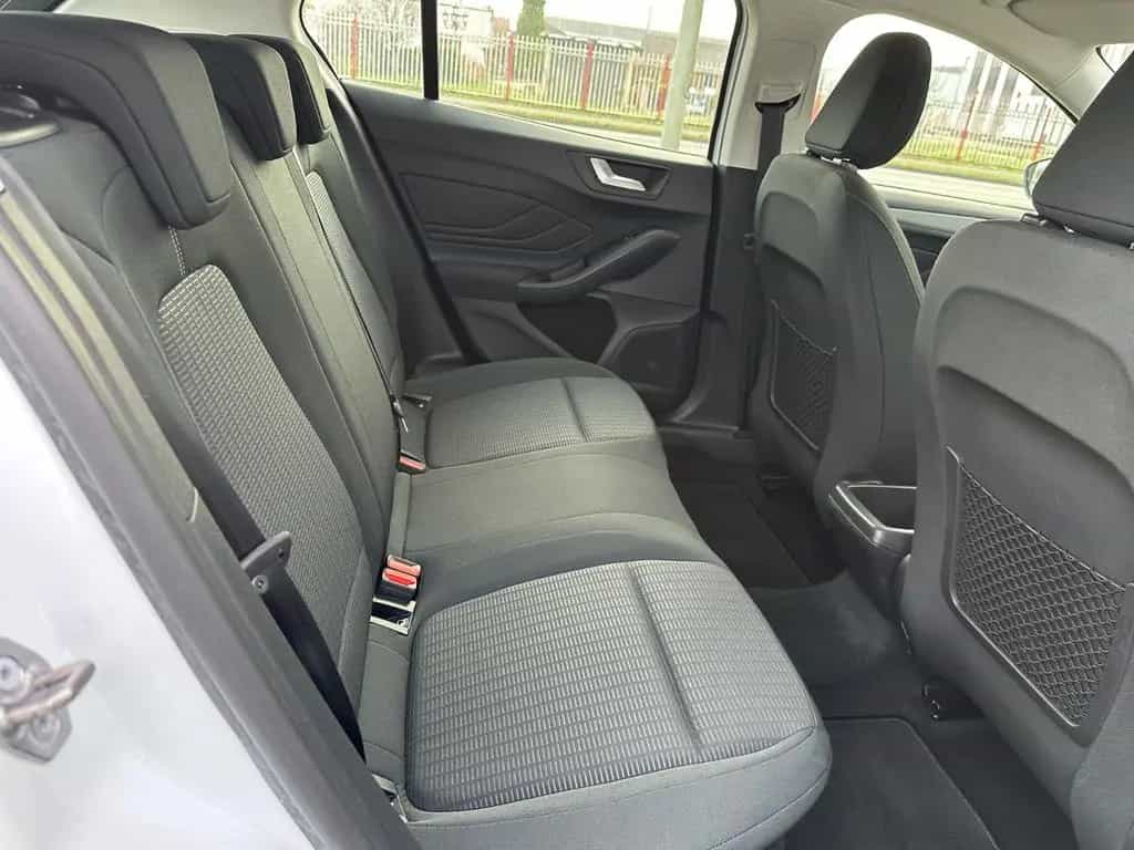 Ford Focus Lim. Trend,ALU,SCHECKHEFT,PDC 07/2019-photo-12