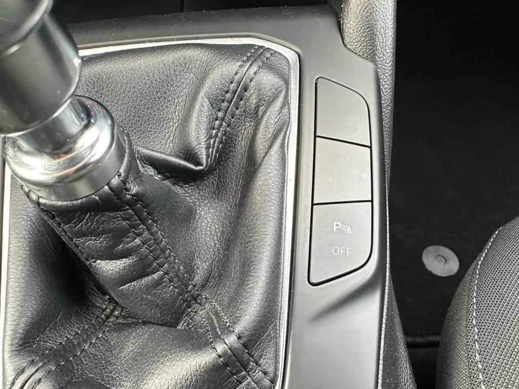 Ford Focus Lim. Trend,ALU,SCHECKHEFT,PDC 07/2019-photo-13