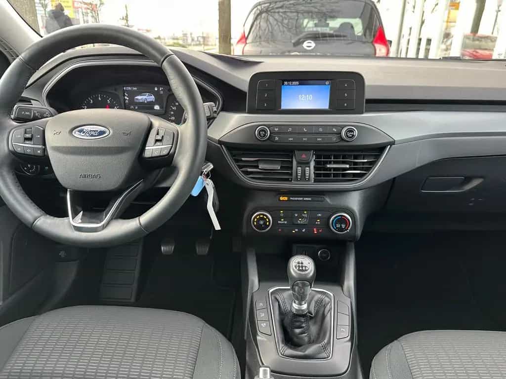 Ford Focus Lim. Trend,ALU,SCHECKHEFT,PDC 07/2019-photo-15