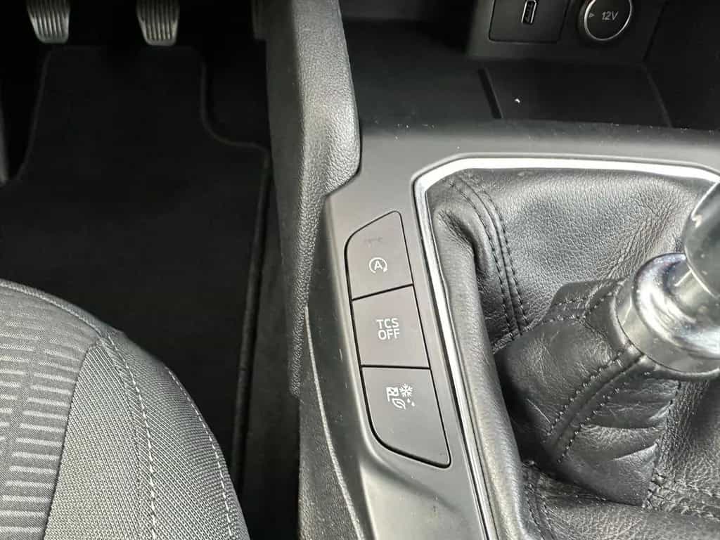 Ford Focus Lim. Trend,ALU,SCHECKHEFT,PDC 07/2019-photo-16