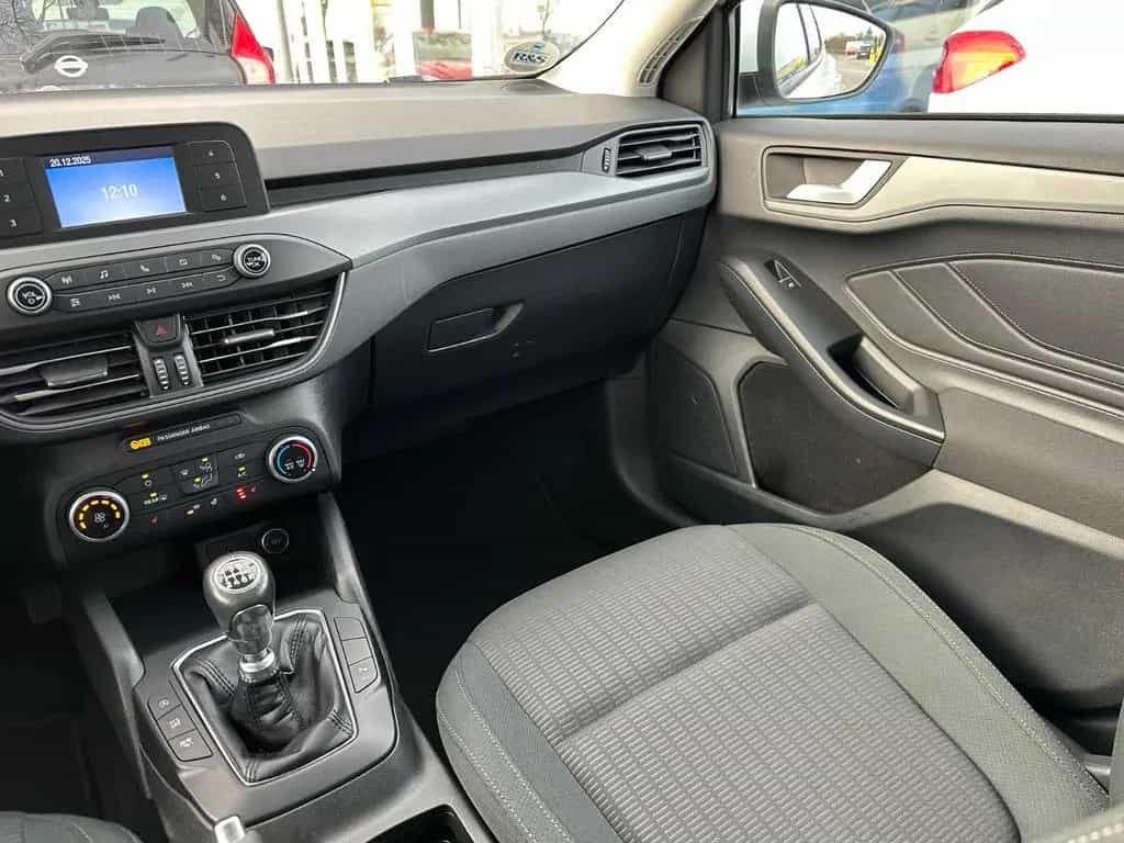 Ford Focus Lim. Trend,ALU,SCHECKHEFT,PDC 07/2019-photo-17
