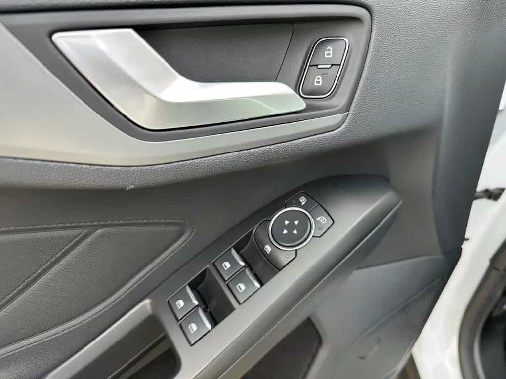 Ford Focus Lim. Trend,ALU,SCHECKHEFT,PDC 07/2019-photo-23