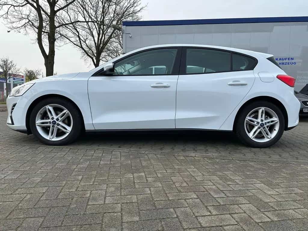 Ford Focus Lim. Trend,ALU,SCHECKHEFT,PDC 07/2019-photo-2