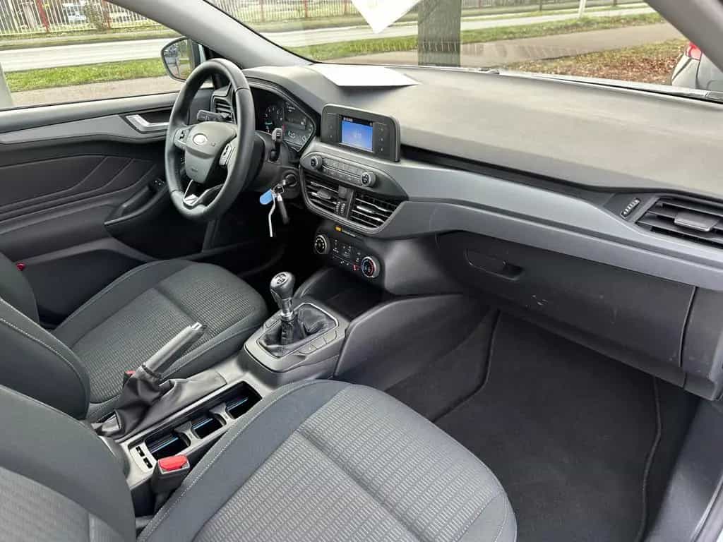 Ford Focus Lim. Trend,ALU,SCHECKHEFT,PDC 07/2019-photo-8