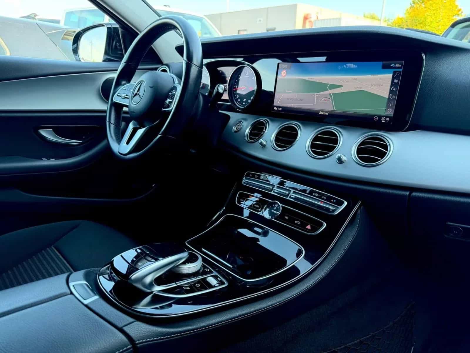 Mercedes-Benz E-Class 300 11/2019-photo-11