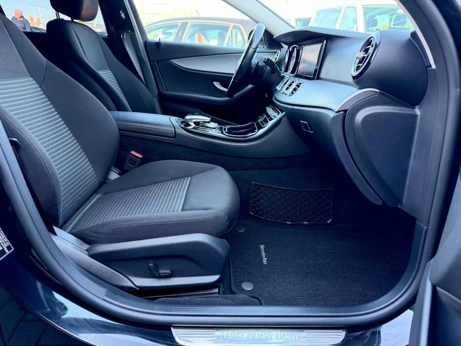 Mercedes-Benz E-Class 300 11/2019-photo-12