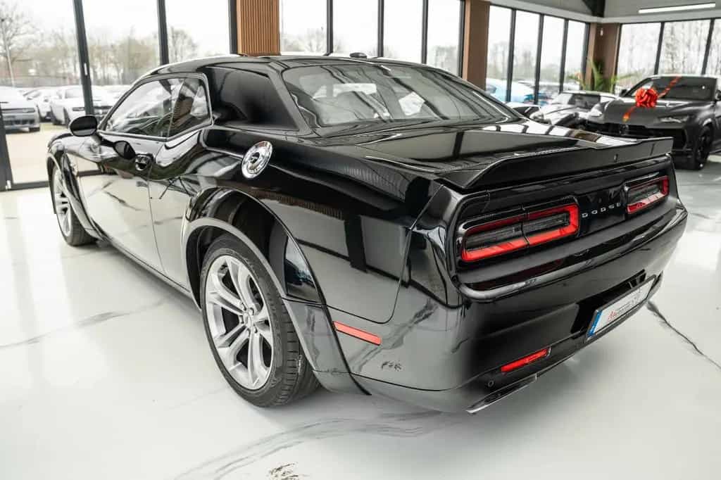Dodge Challenger 5,7 HEMI V8 Widebody Leder LED 04/2021-photo-3