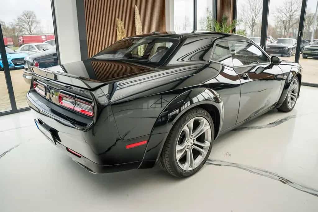 Dodge Challenger 5,7 HEMI V8 Widebody Leder LED 04/2021-photo-4