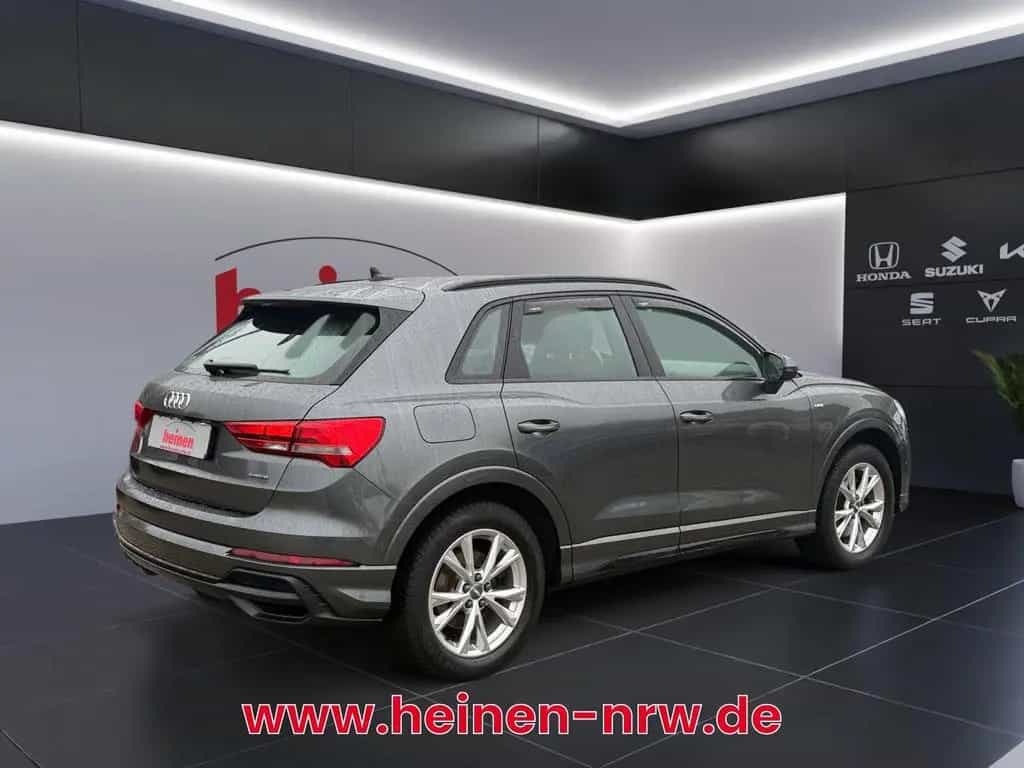 Audi Q3 40 2.0 TFSI S-tronic quattro S-Line NAVI LED 04/2019-photo-3