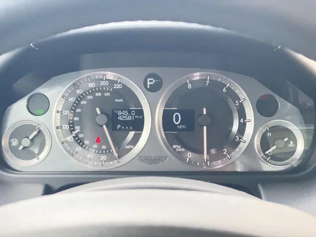 Aston Martin DB9 5.9-L V12 Touchtronic/Cruise control/470 PK/ 06/2011-photo-9