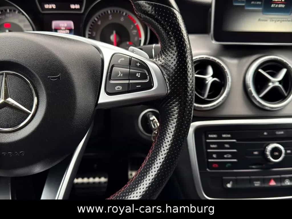Mercedes-Benz CLA-Class 250 Shooting Brake 4Matic AMG-Exclusivepaket 11/2015-photo-20
