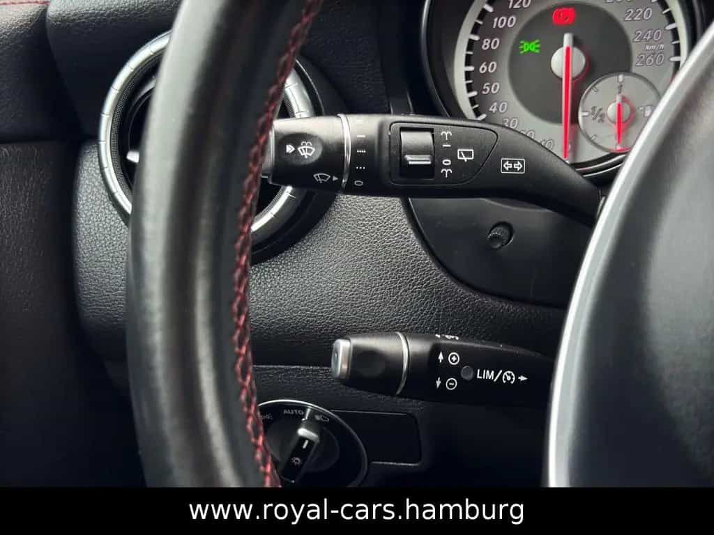 Mercedes-Benz CLA-Class 250 Shooting Brake 4Matic AMG-Exclusivepaket 11/2015-photo-21