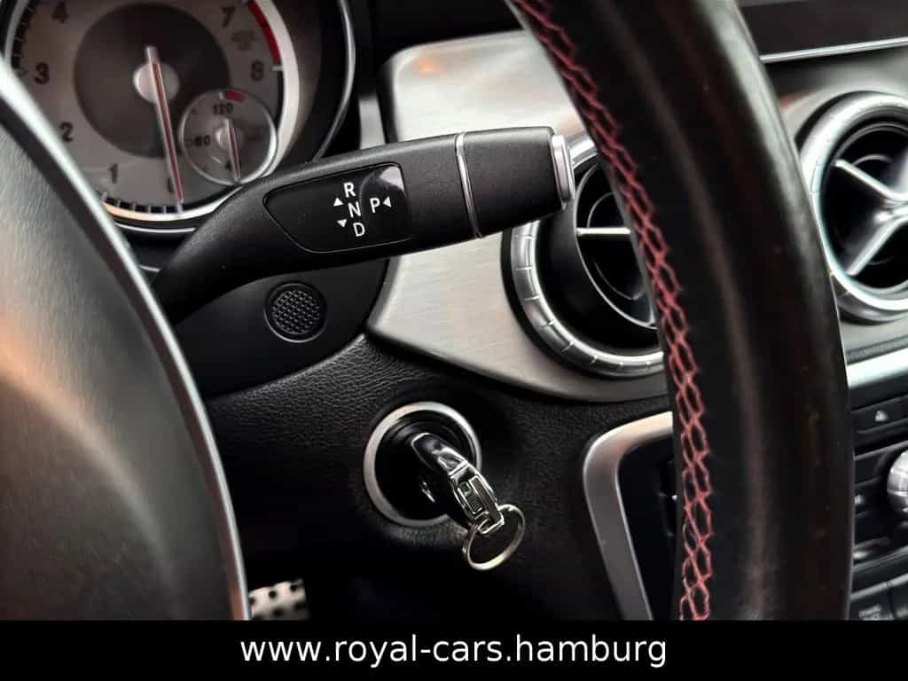 Mercedes-Benz CLA-Class 250 Shooting Brake 4Matic AMG-Exclusivepaket 11/2015-photo-22