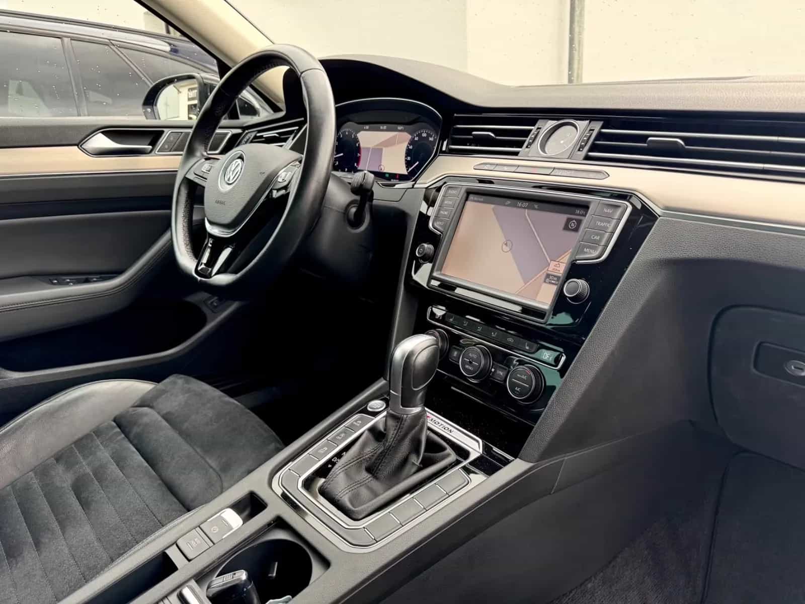 Volkswagen Passat Variant 09/2016-photo-10