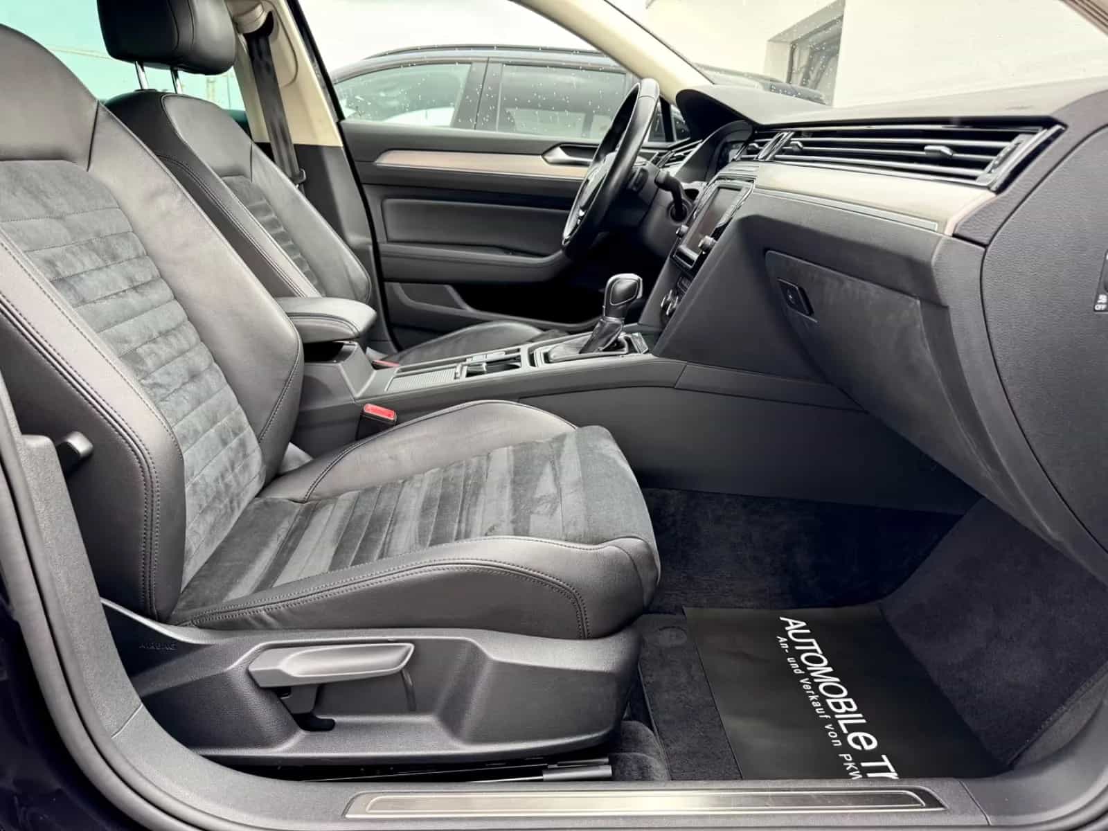 Volkswagen Passat Variant 09/2016-photo-11