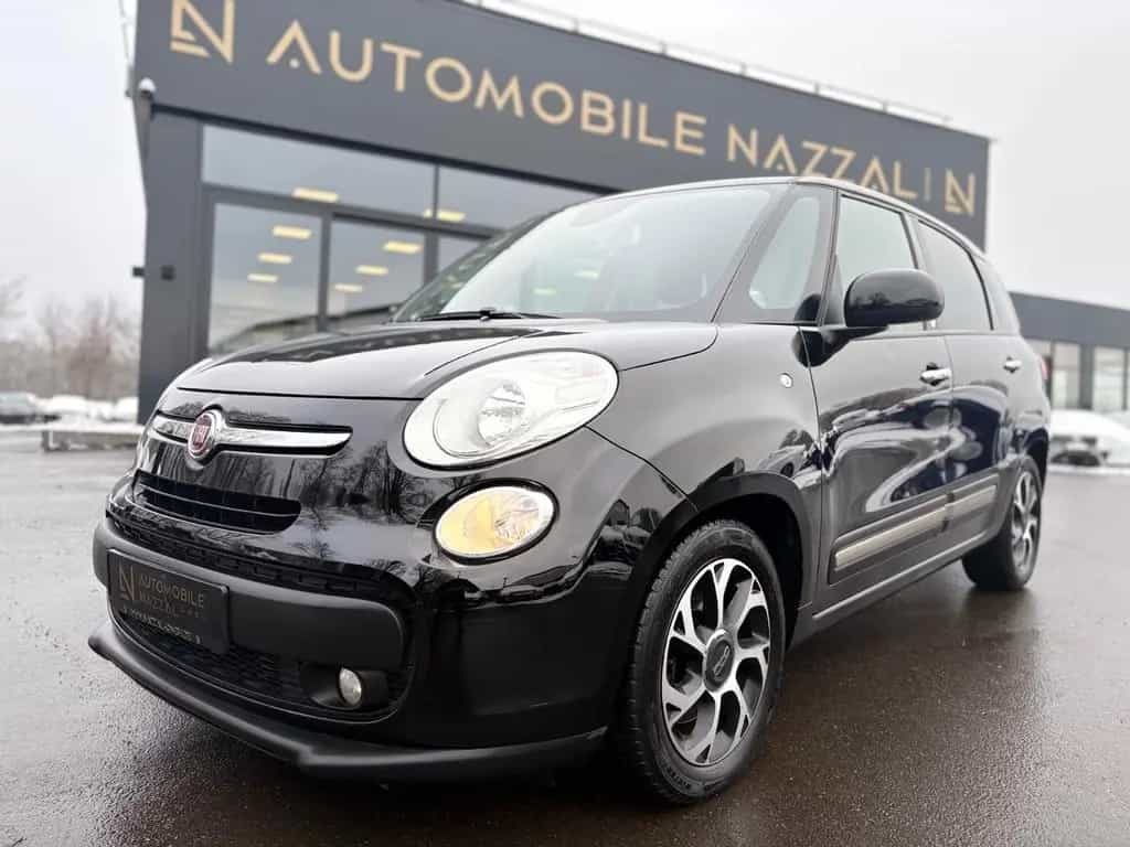 Fiat 500L *7 SITZER*NAVI*TEILLEDER*KLIMAAUTOMATIK* 08/2016-photo-1