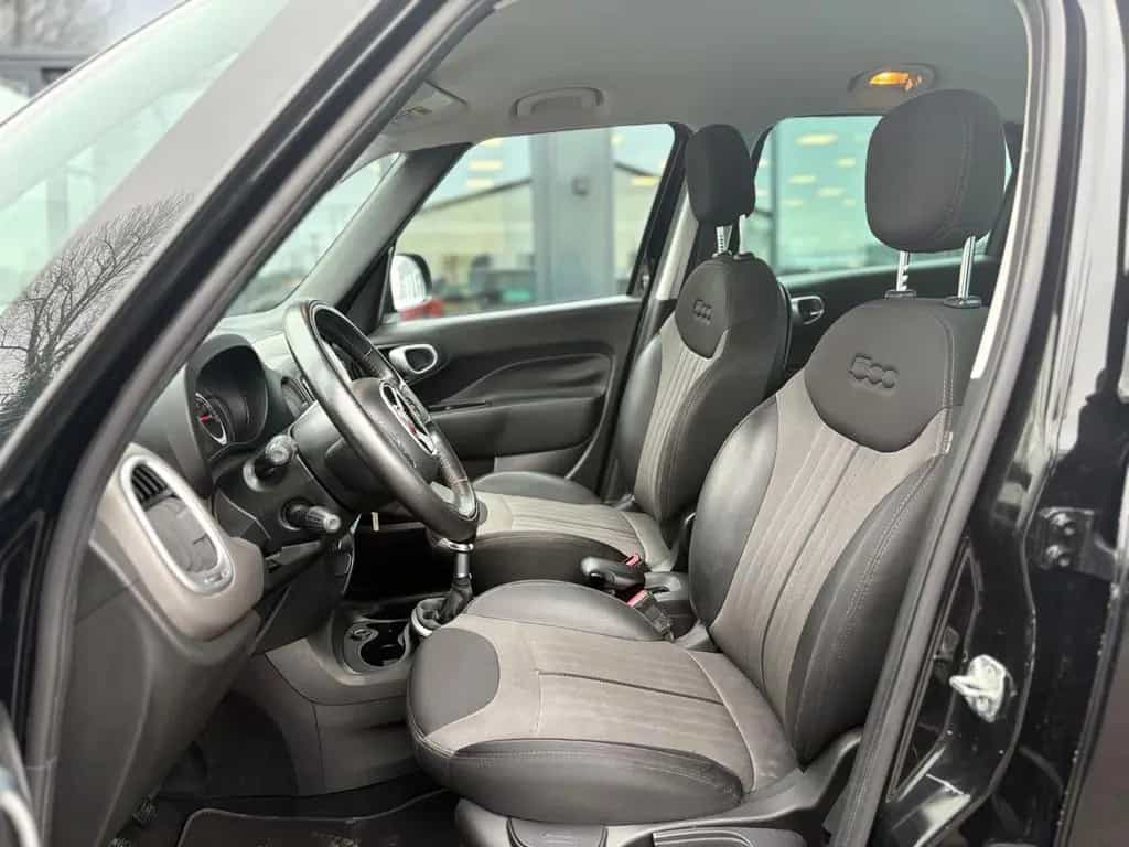 Fiat 500L *7 SITZER*NAVI*TEILLEDER*KLIMAAUTOMATIK* 08/2016-photo-27