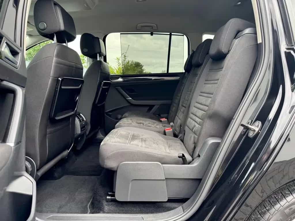 Volkswagen Touran 02/2016-photo-13