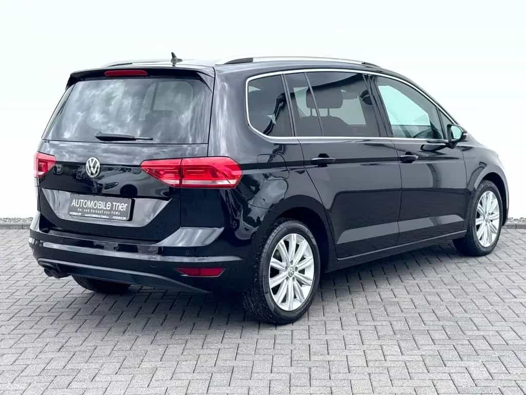 Volkswagen Touran 02/2016-photo-4