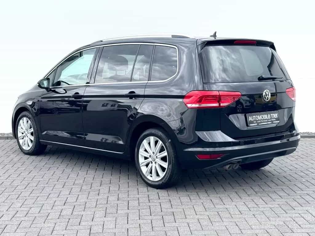 Volkswagen Touran 02/2016-photo-6
