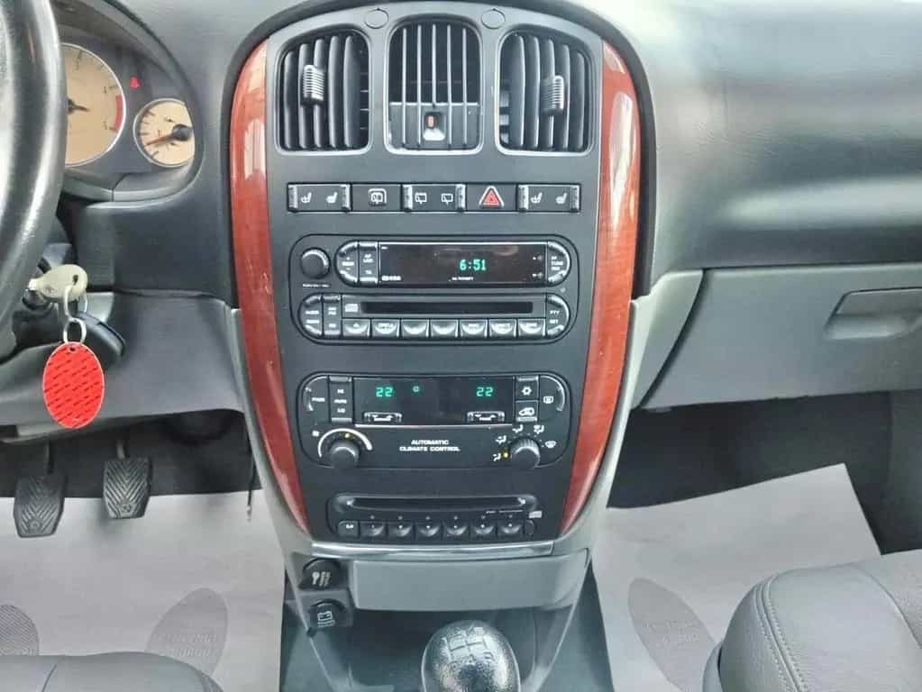 Chrysler Voyager 2.5 CRD 143Cv 7Posti*Pelle*Crui 03/2007-photo-12