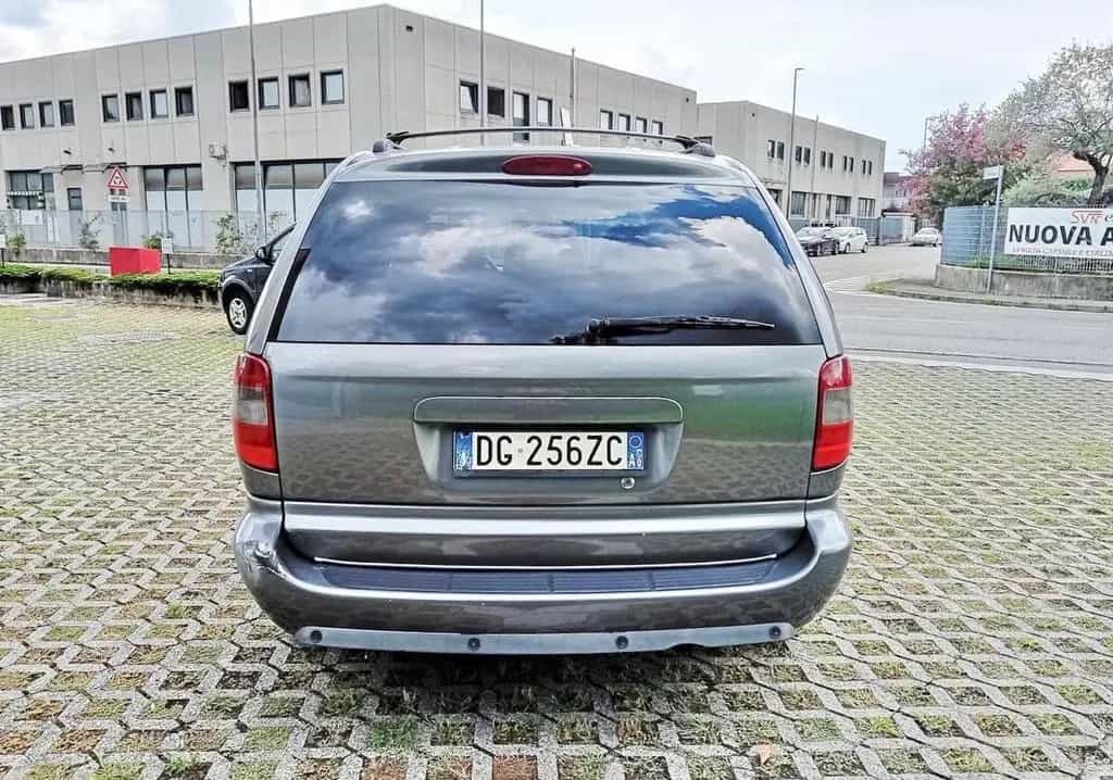 Chrysler Voyager 2.5 CRD 143Cv 7Posti*Pelle*Crui 03/2007-photo-4