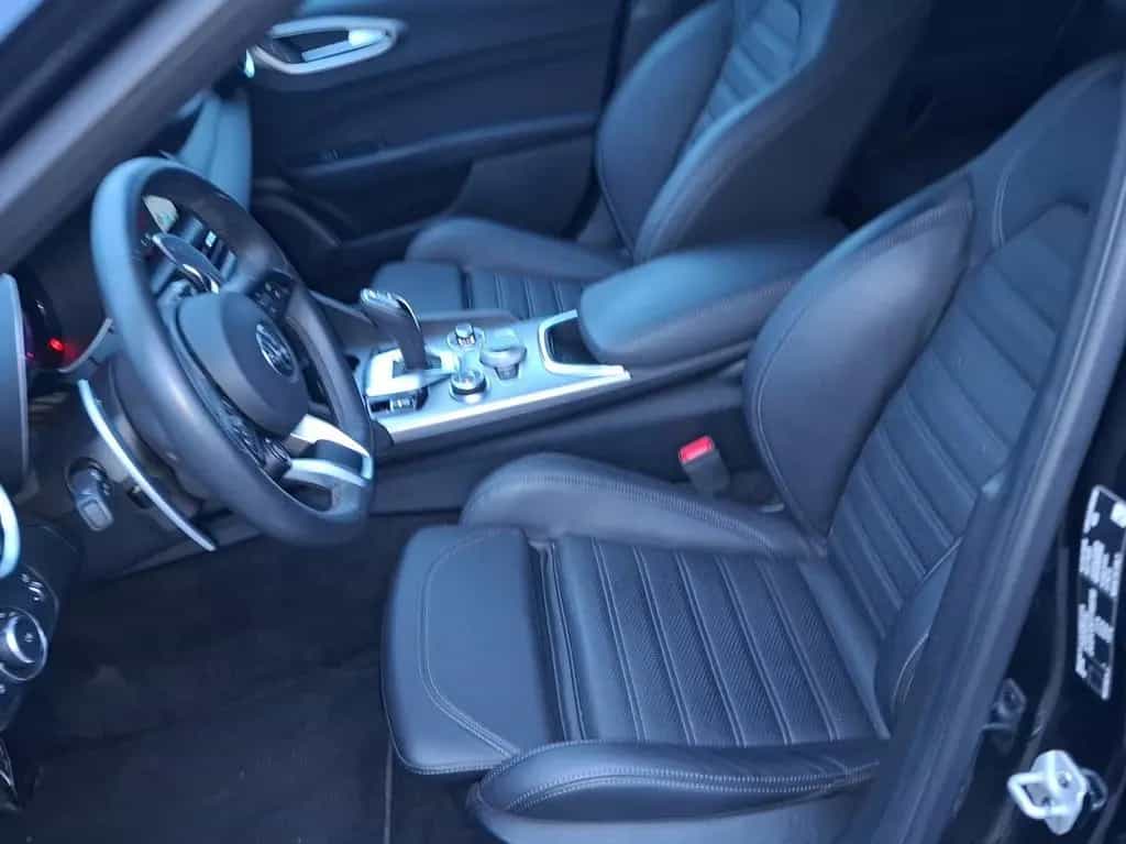 Alfa Romeo Giulia Veloce 2.0 Turbo 16V Q4 Kam.+KeyLess+SHZ 12/2023-photo-10