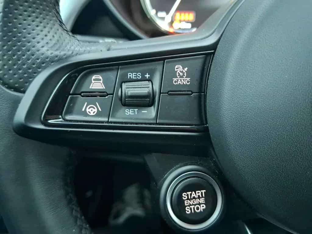 Alfa Romeo Giulia Veloce 2.0 Turbo 16V Q4 Kam.+KeyLess+SHZ 12/2023-photo-19