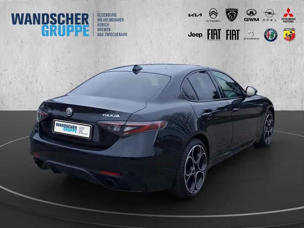 Alfa Romeo Giulia Veloce 2.0 Turbo 16V Q4 Kam.+KeyLess+SHZ 12/2023-photo-6