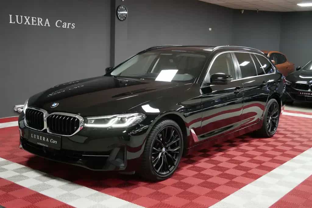BMW 5 Series 520d xDrive Touring LED ACC 360° AHK PANO 04/2021-photo-0