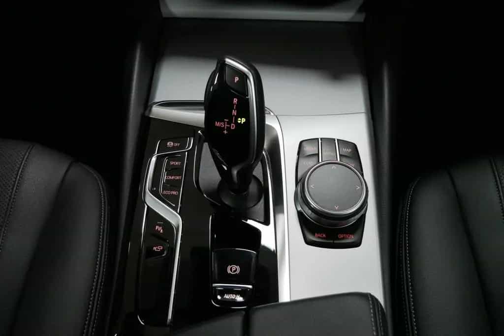 BMW 5 Series 520d xDrive Touring LED ACC 360° AHK PANO 04/2021-photo-17