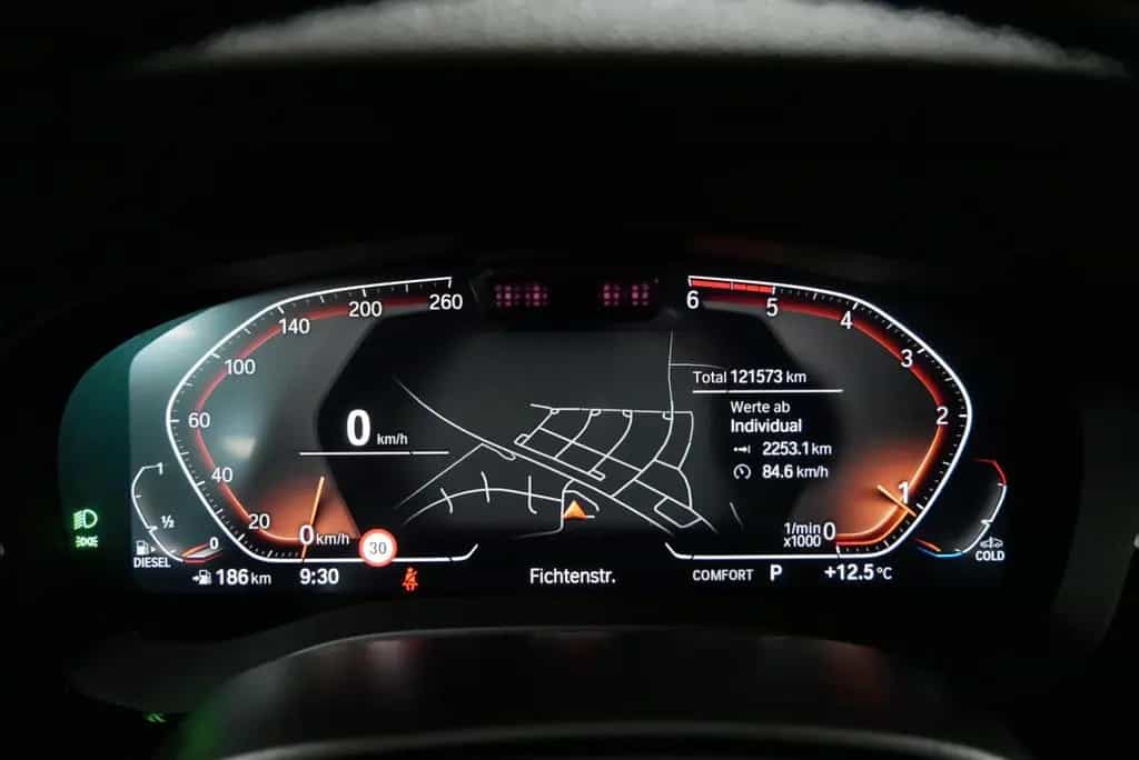 BMW 5 Series 520d xDrive Touring LED ACC 360° AHK PANO 04/2021-photo-20