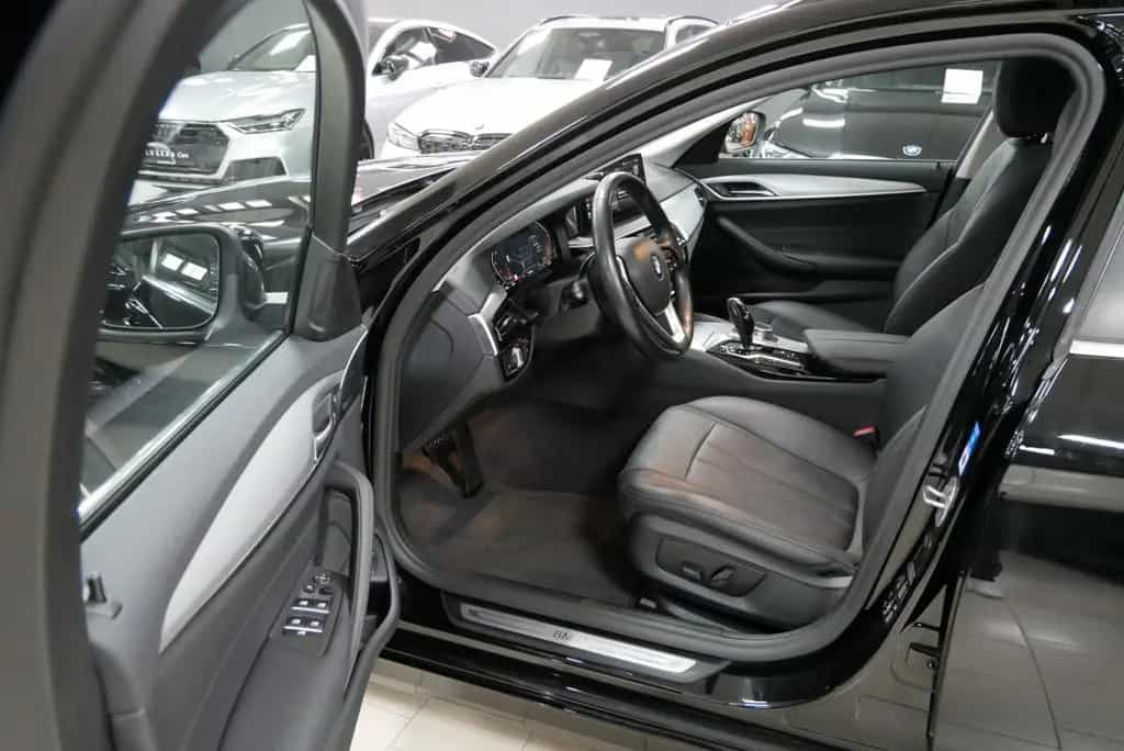 BMW 5 Series 520d xDrive Touring LED ACC 360° AHK PANO 04/2021-photo-9