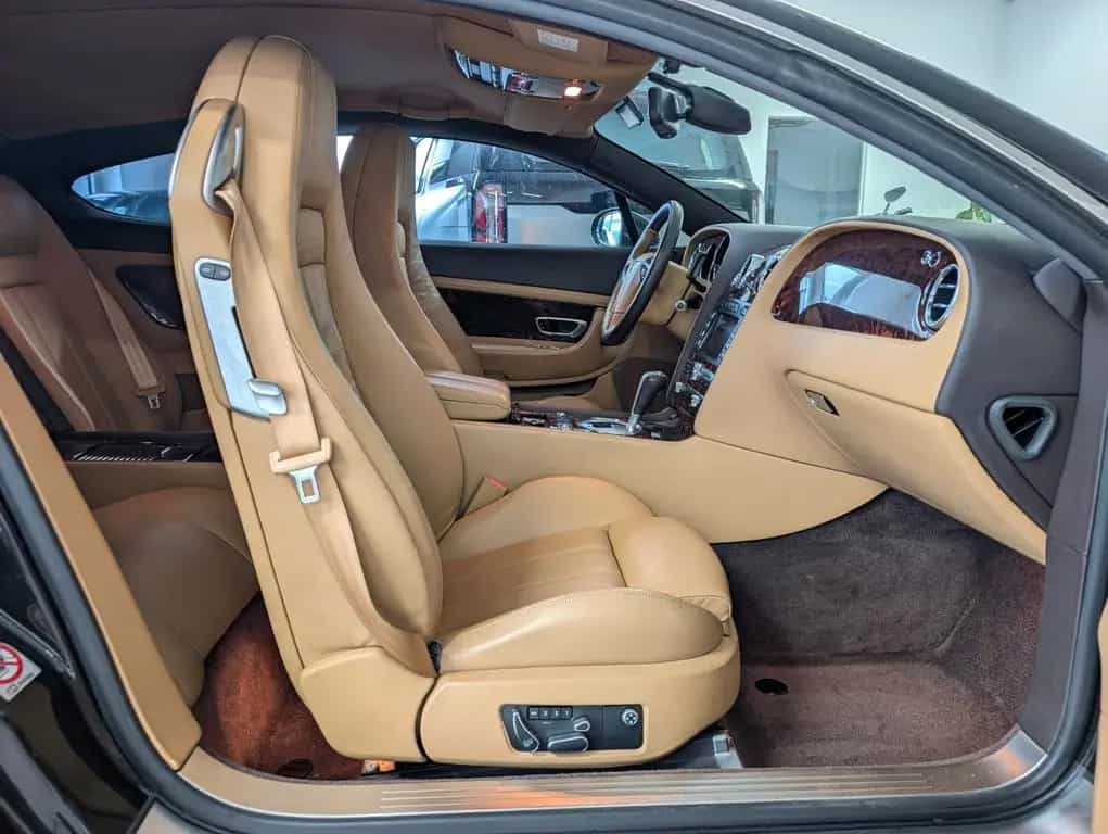 Bentley Continental GT /Leder/Wenig Km / MwSt ausweisbar 11/2009-photo-10