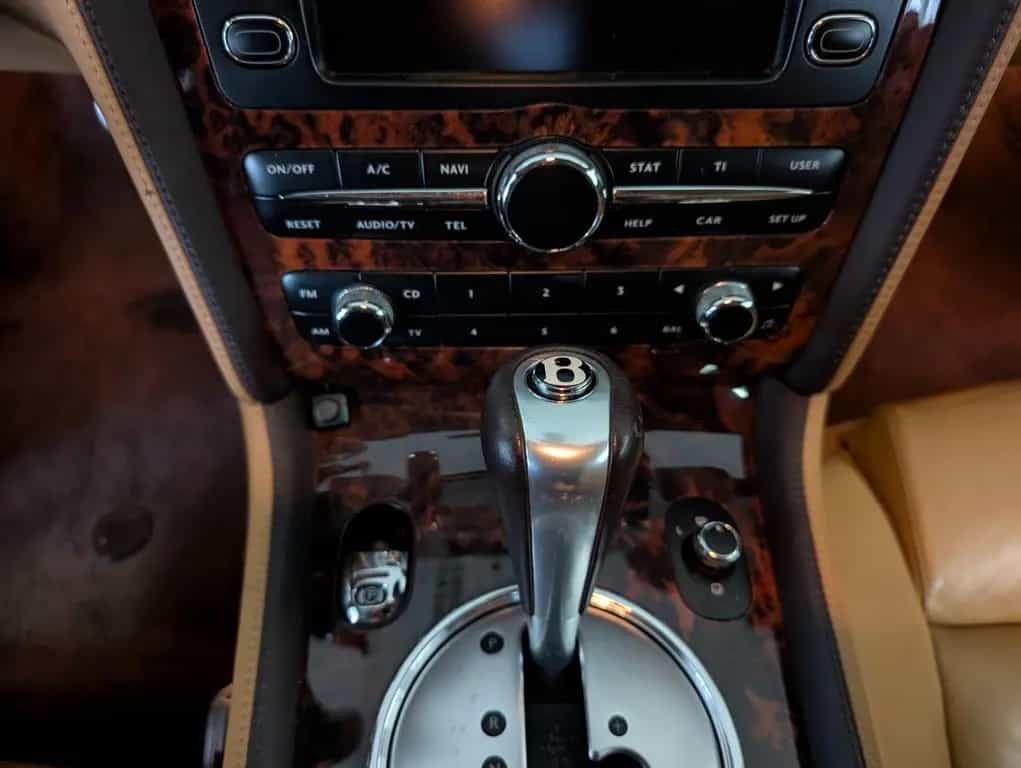 Bentley Continental GT /Leder/Wenig Km / MwSt ausweisbar 11/2009-photo-15