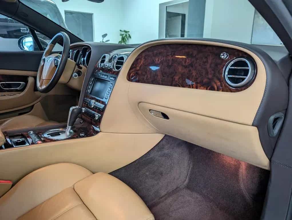 Bentley Continental GT /Leder/Wenig Km / MwSt ausweisbar 11/2009-photo-9