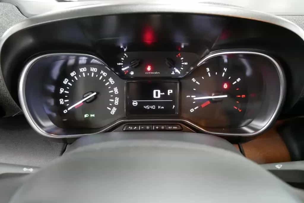 Citroën C3 Aircross Rip Curl Aut. TEMPOMAT PDC SHZ 05/2019-photo-15