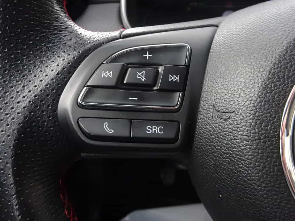 MG ZS 106PS Luxury Leder LED Klima Navi 01/2023-photo-16
